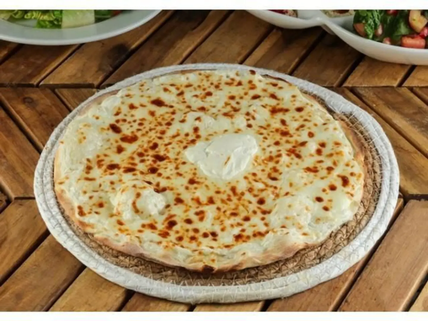 Ash Albulbul Pizza - Large