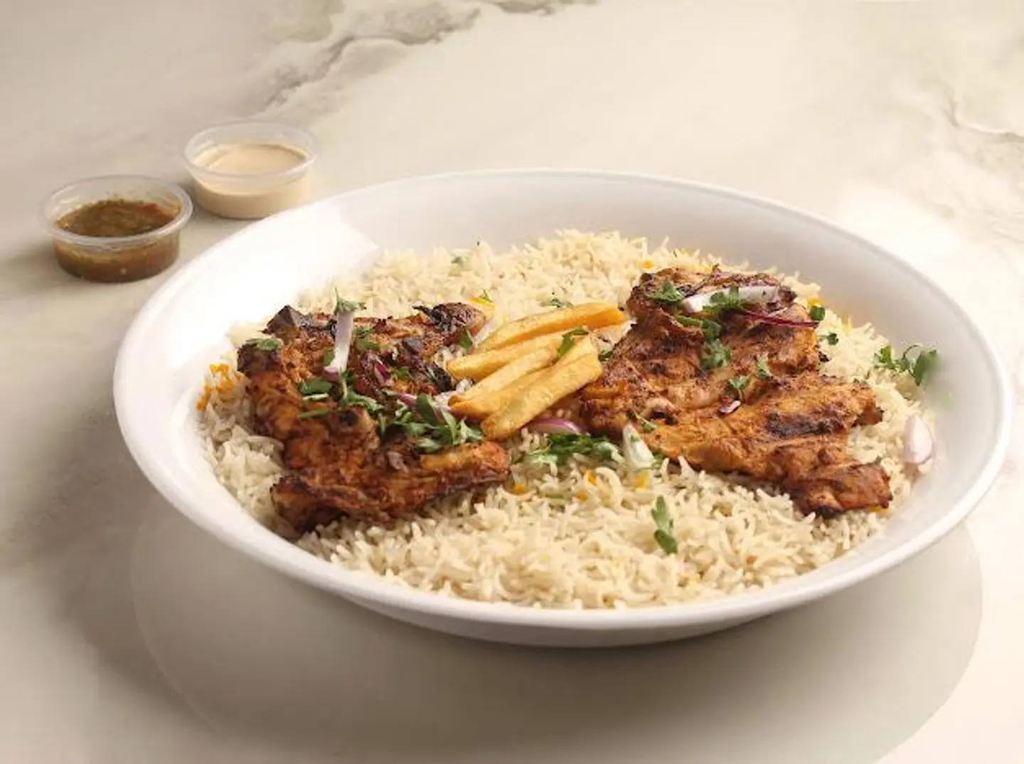 دجاج على الفحم مع الأرز - نص حبة دجاج