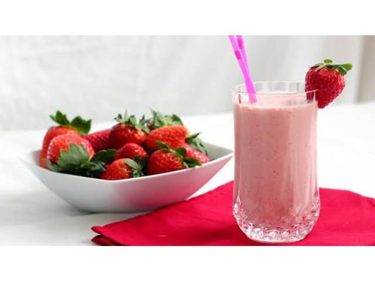 Strawberry Pieces - Small