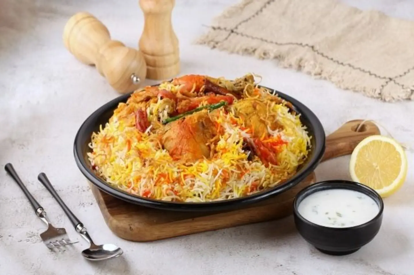 بريانى الدجاج الاصلى بالعظم . - بريانى الدجاج الاصلى بالعظم كبير