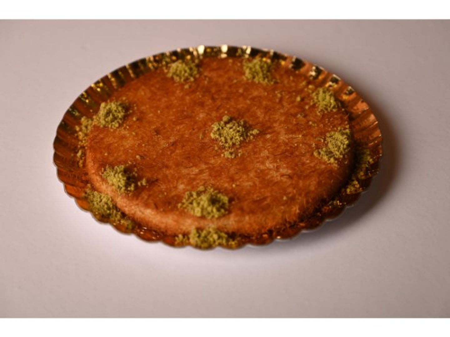كنافة قشطة وموز  - وسط