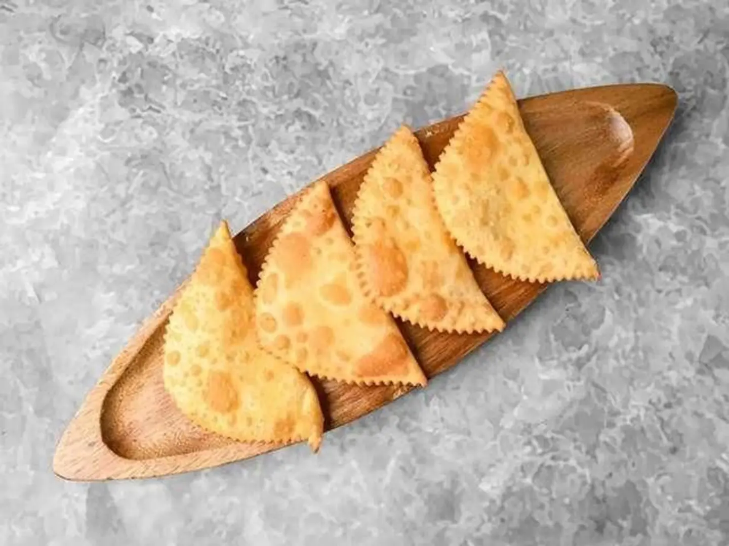 Cheddar Cheese Puff - 20 Pieces