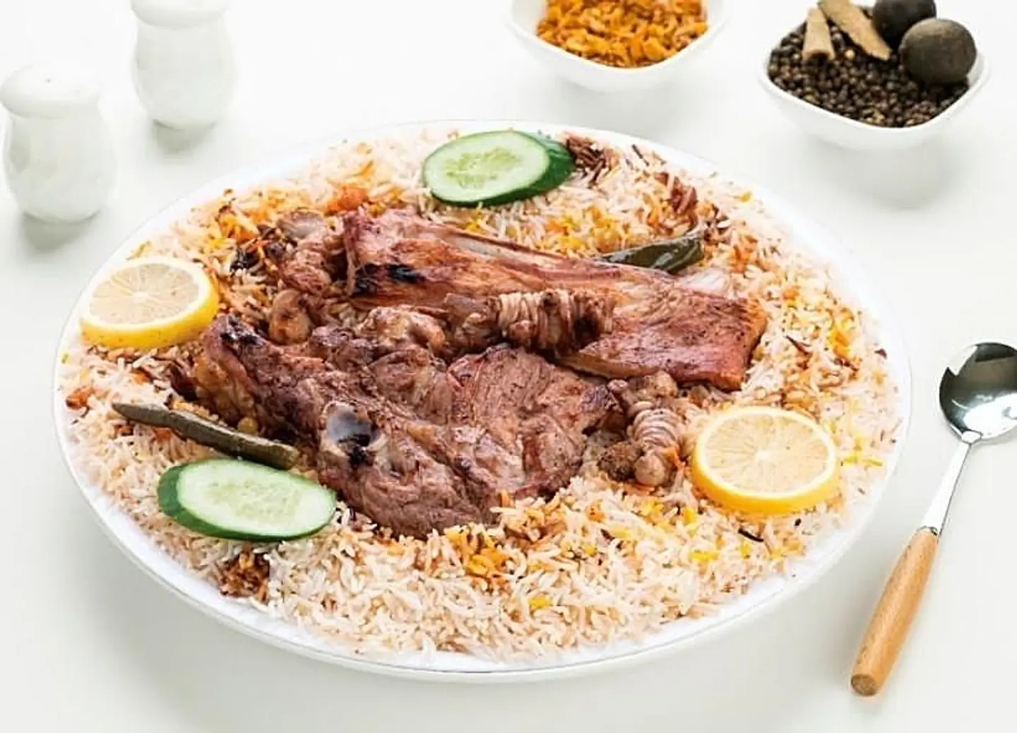 Madhbi Lamb - For One Person Madhbi