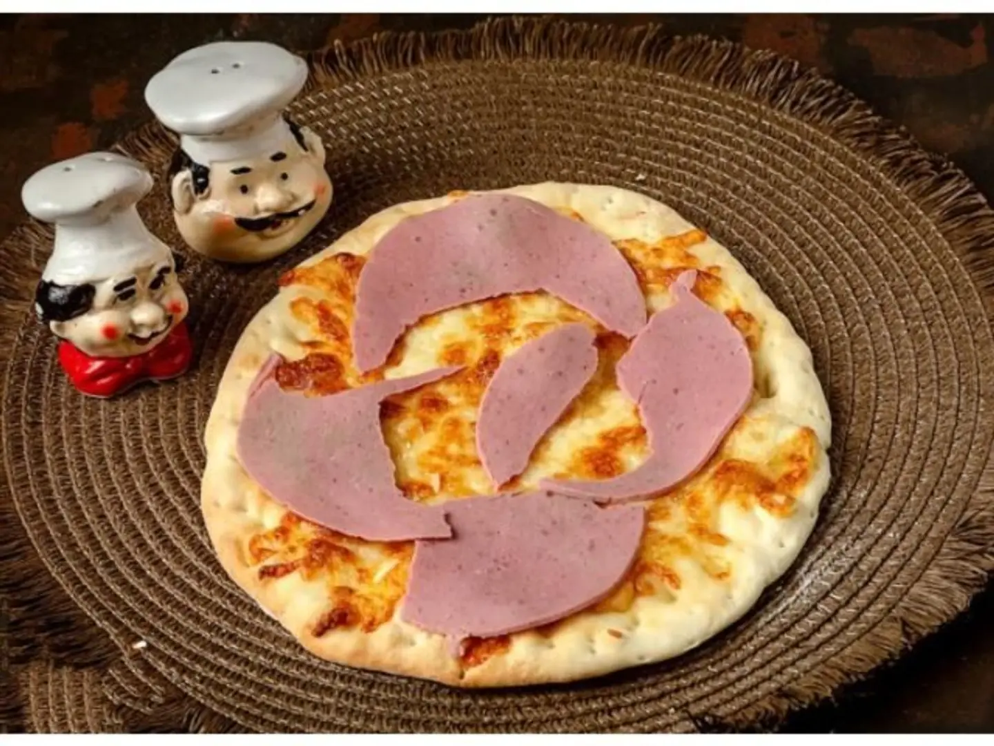 مناقيش مرتديلا - صغير