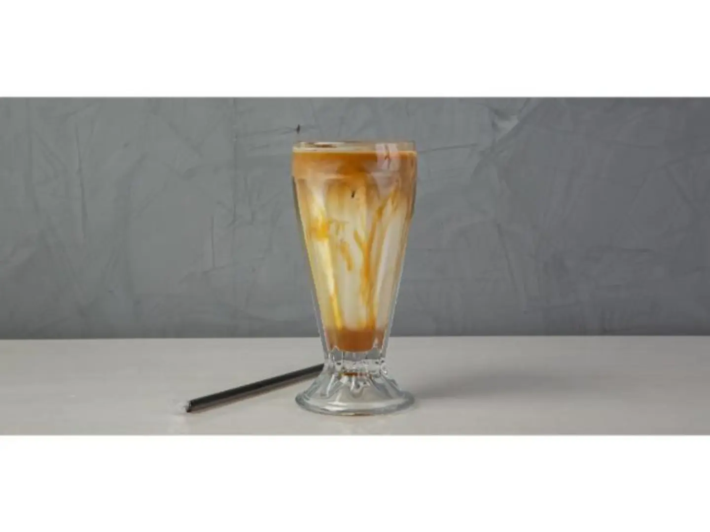 Iced Caramel - Medium
