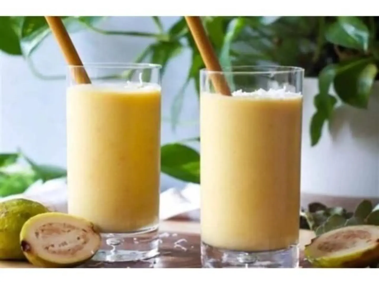 Guava Milkshake - Small