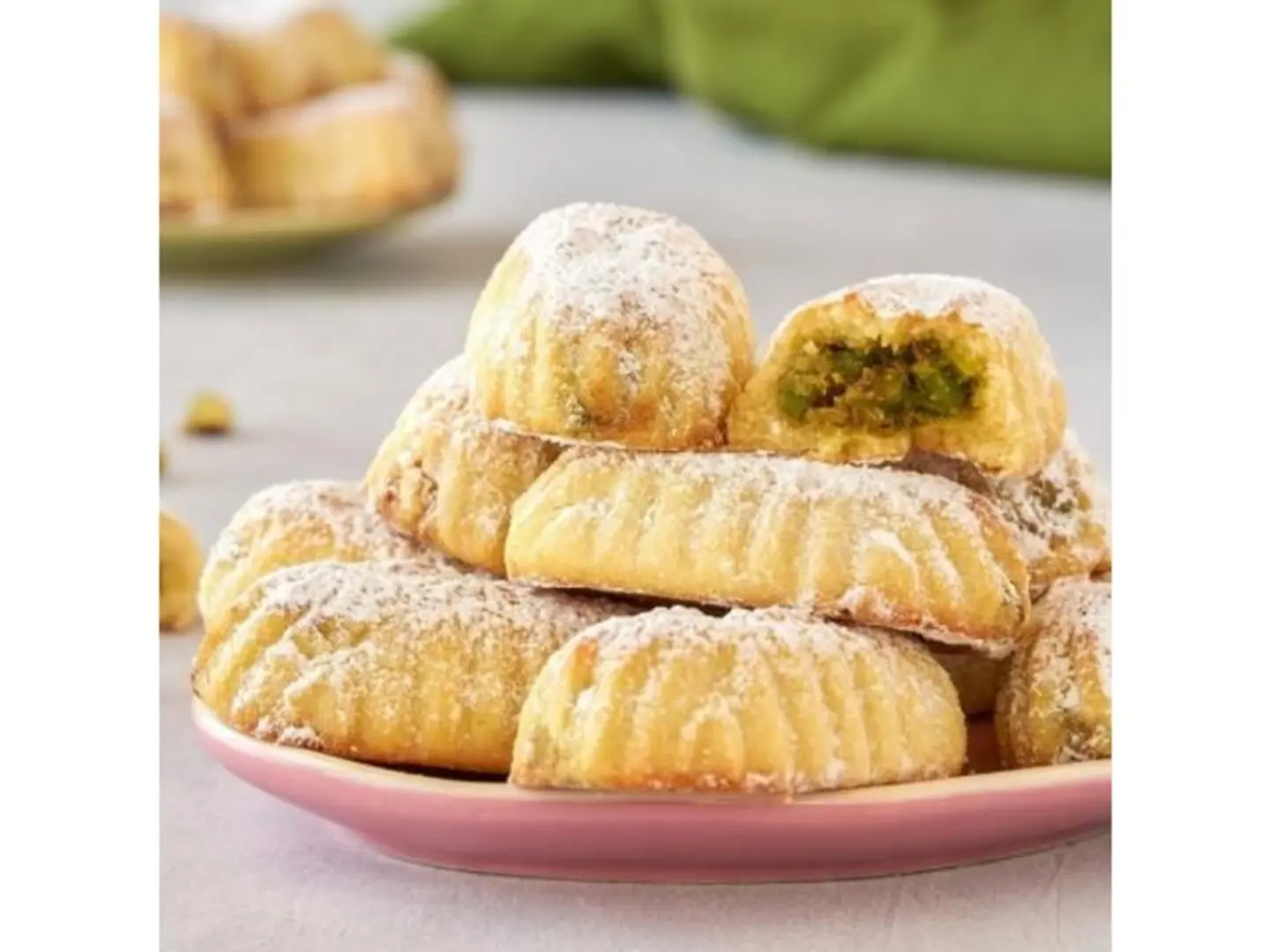 Pistachio Ma'amoul - 250 Grams