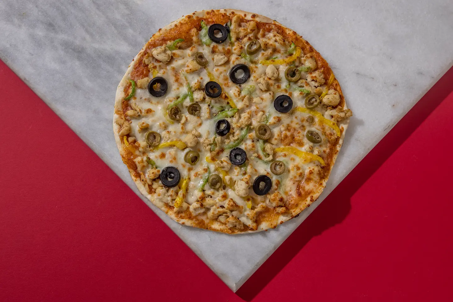 بيتزا دجاج  - صغير