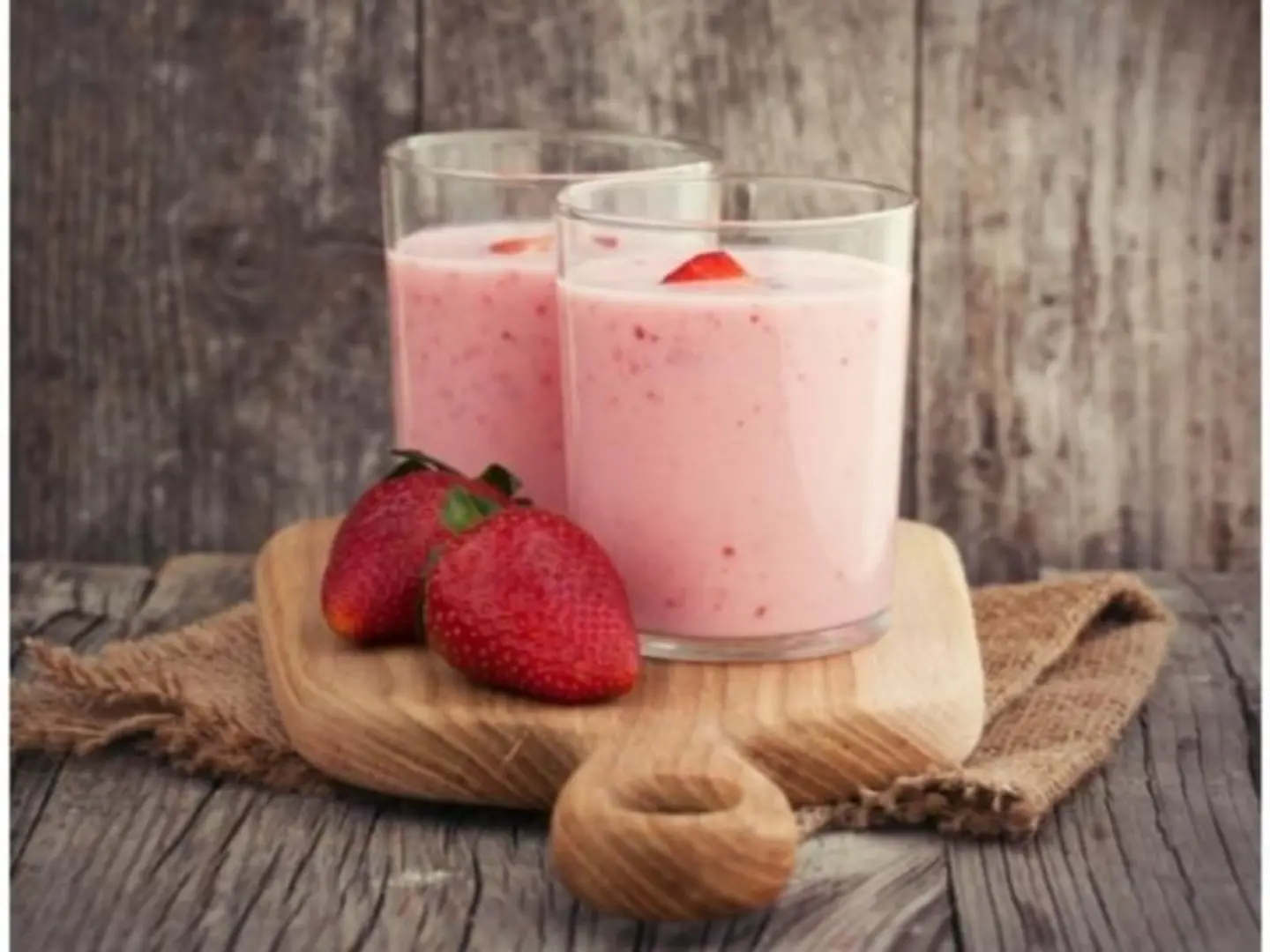 Strawberry With Milk - Small