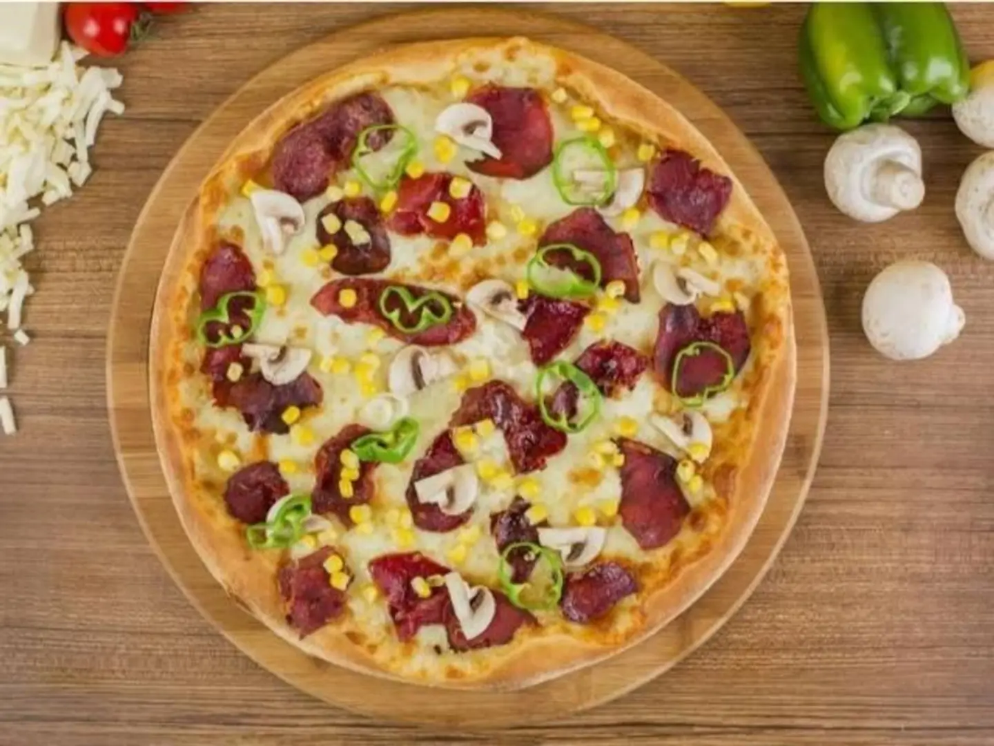 بيتزا بسطرمة - وسط