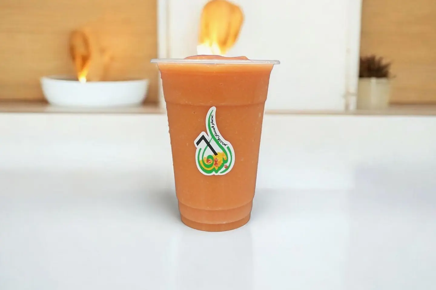 Mango And Strawberry Smoothie - Medium