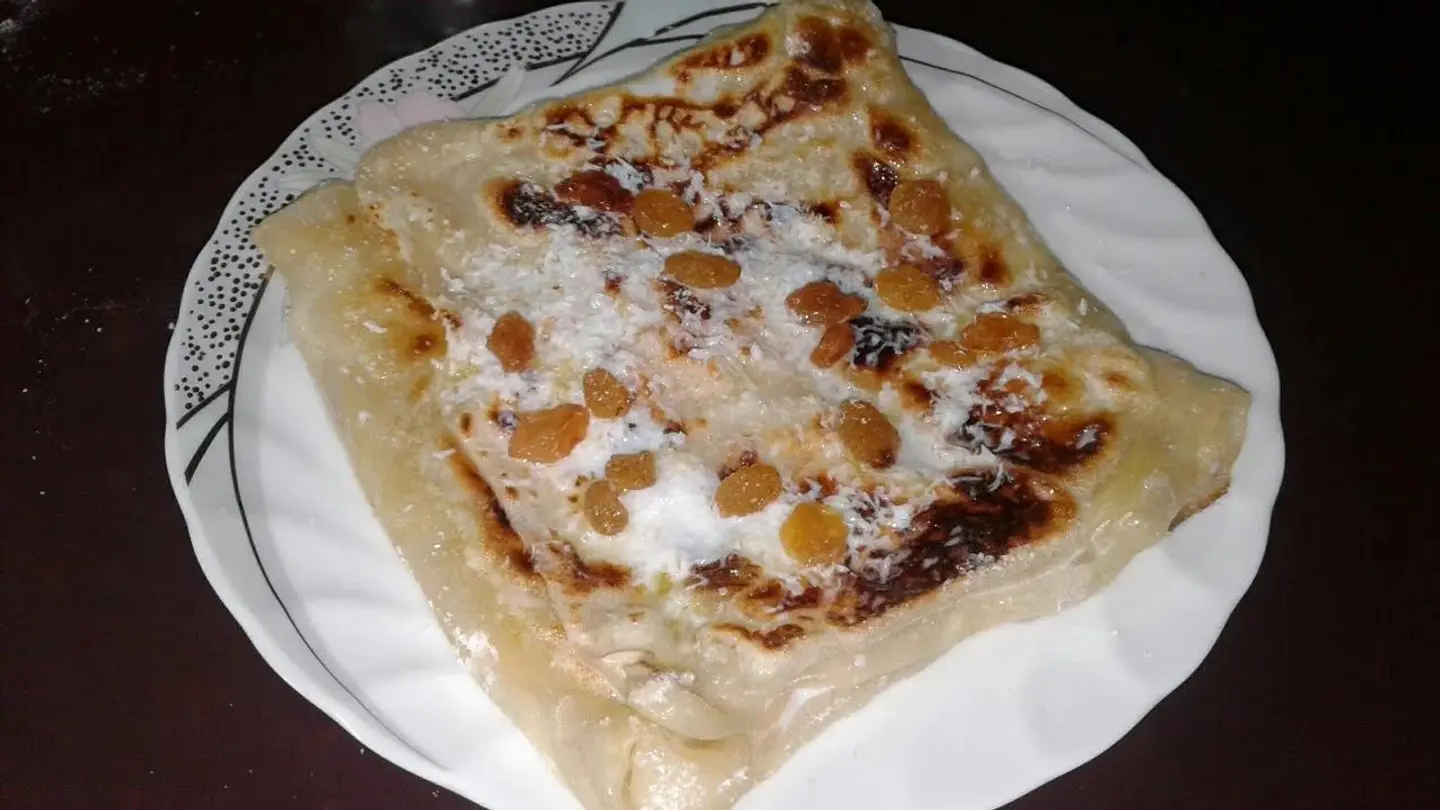 زبيب وجوز هند - وسط