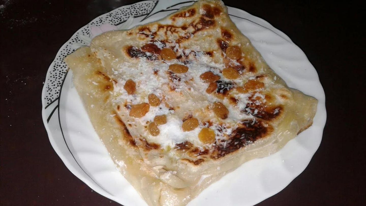 زبيب وجوز هند - وسط