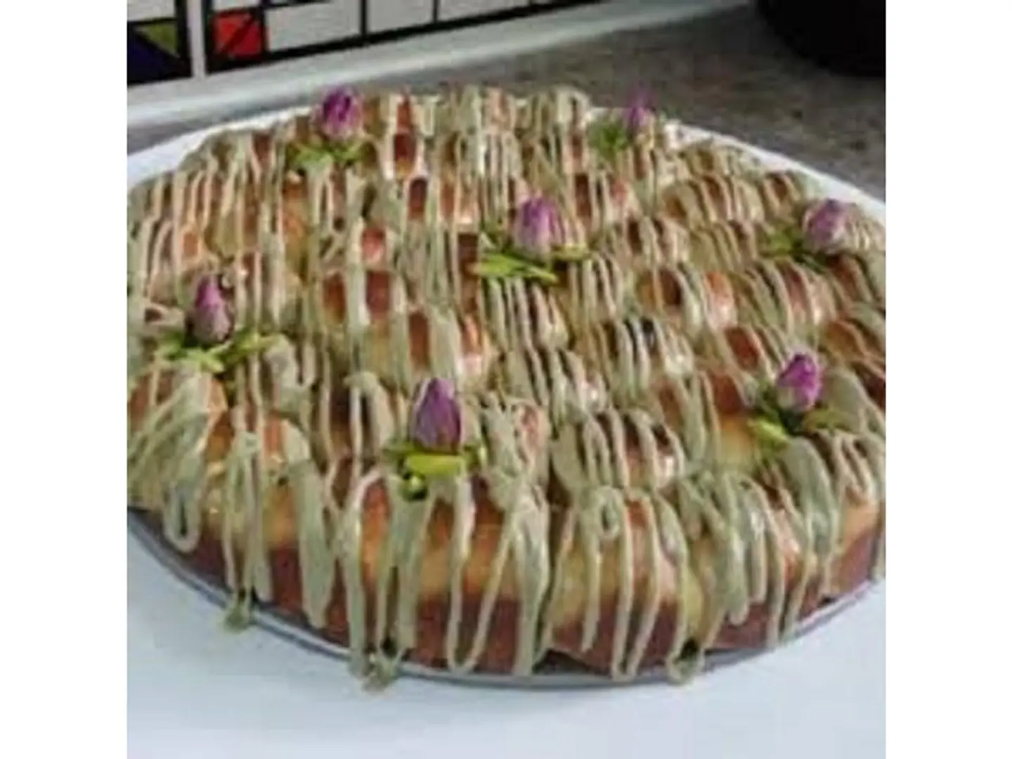 خلية الفستق - صغير