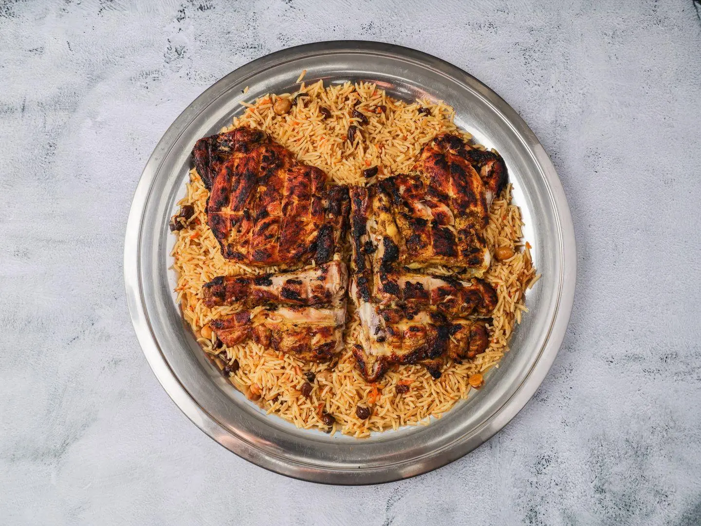 دجاج على الفحم مع الرز - نص حبة دجاج