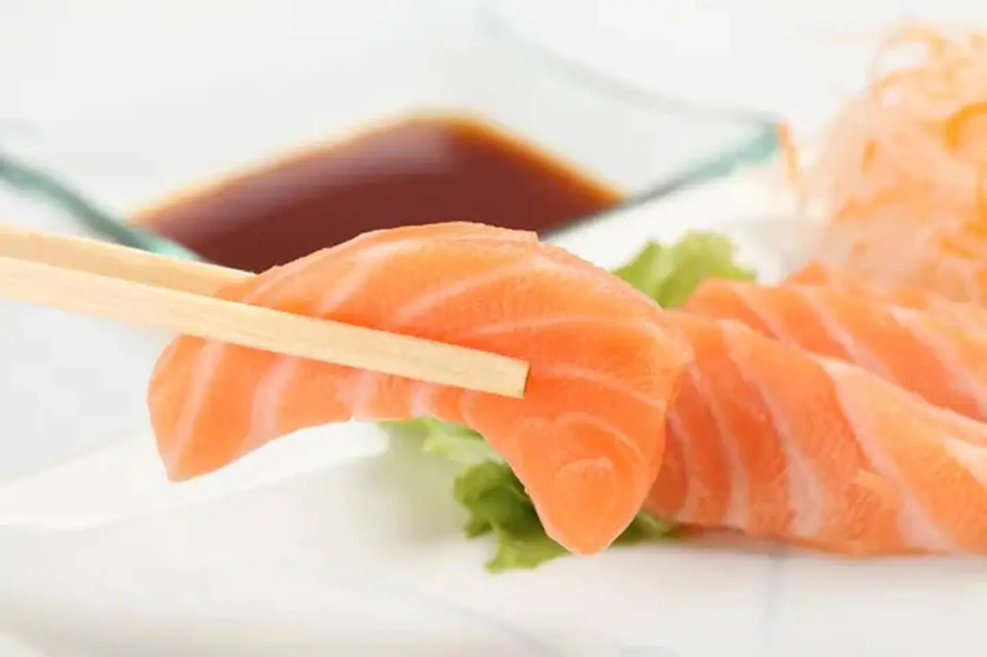 Salmon Sashimi - 4 Pieces
