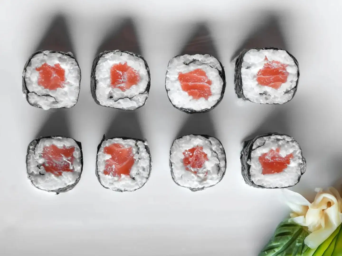 Salmon Maki - 4 Pieces