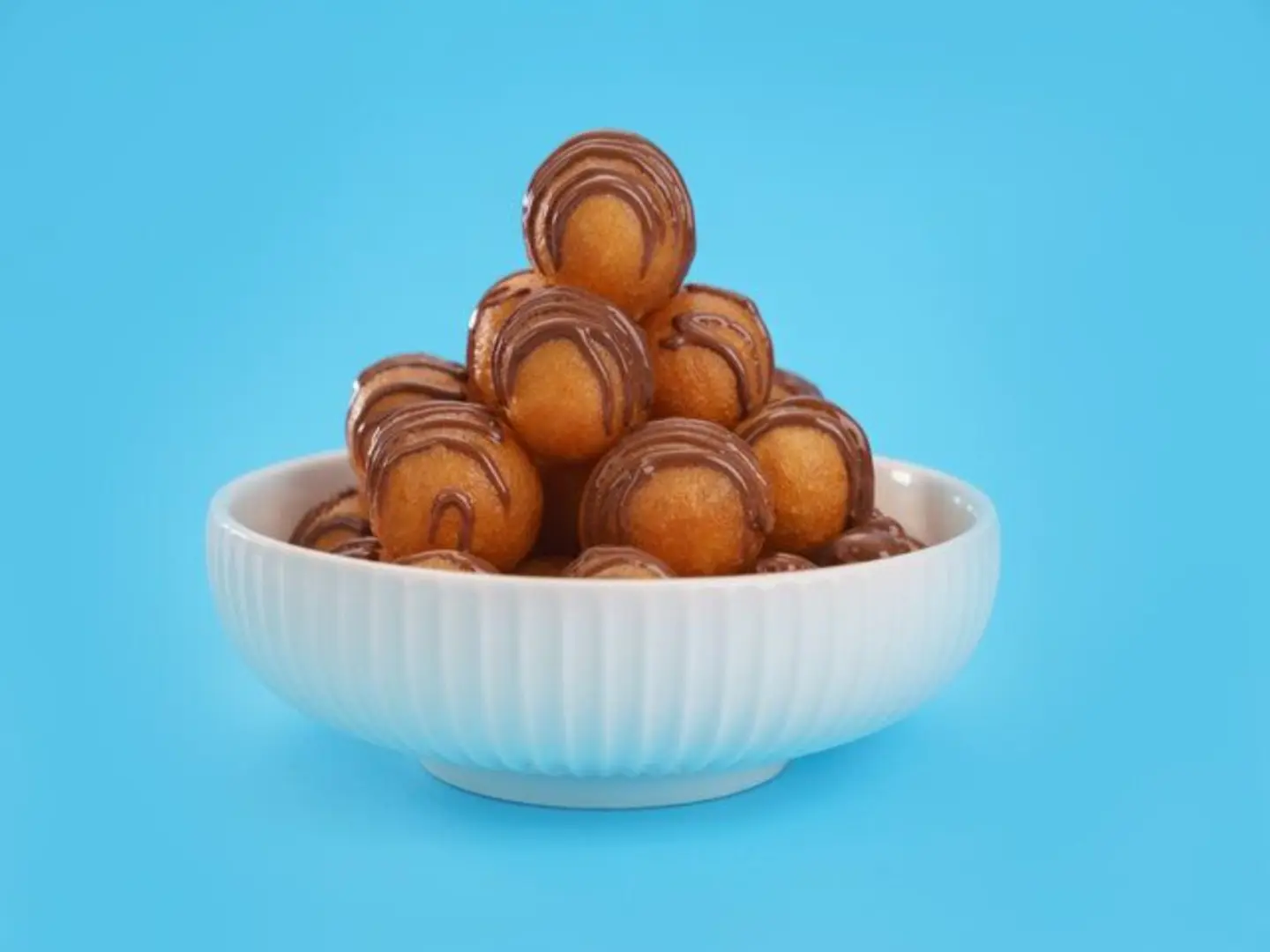 لقيمات بالنوتيلا - صغير