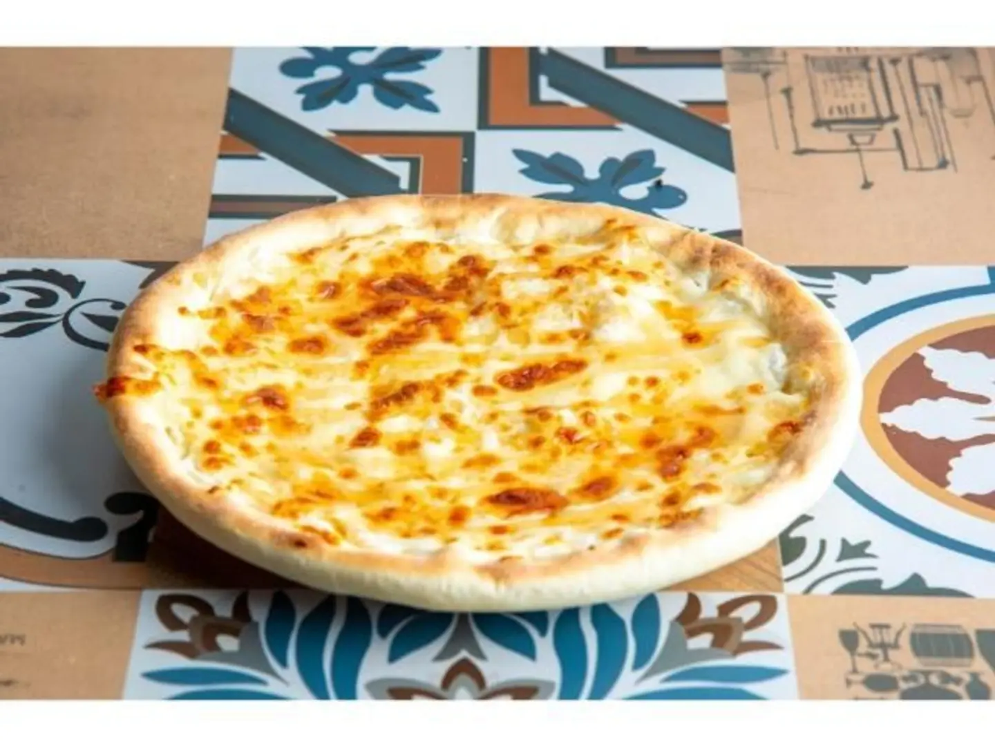 بيتزا جبنة - صغير