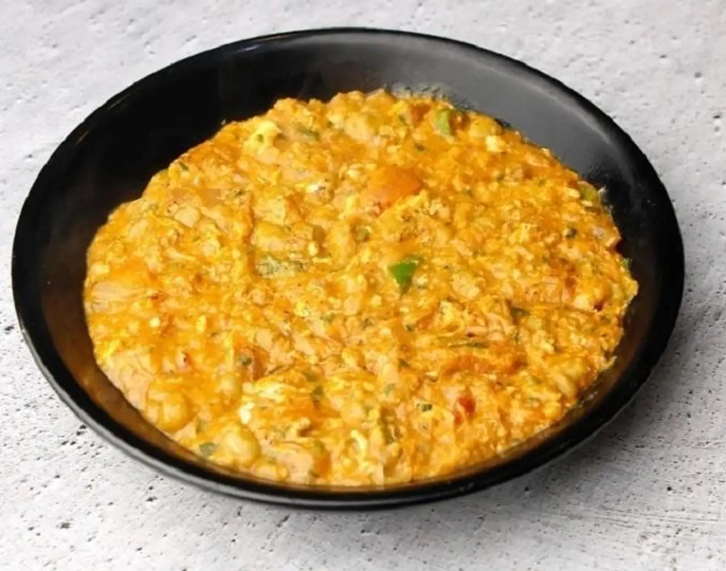 فاصوليا بيضاء بالبيض - عادي