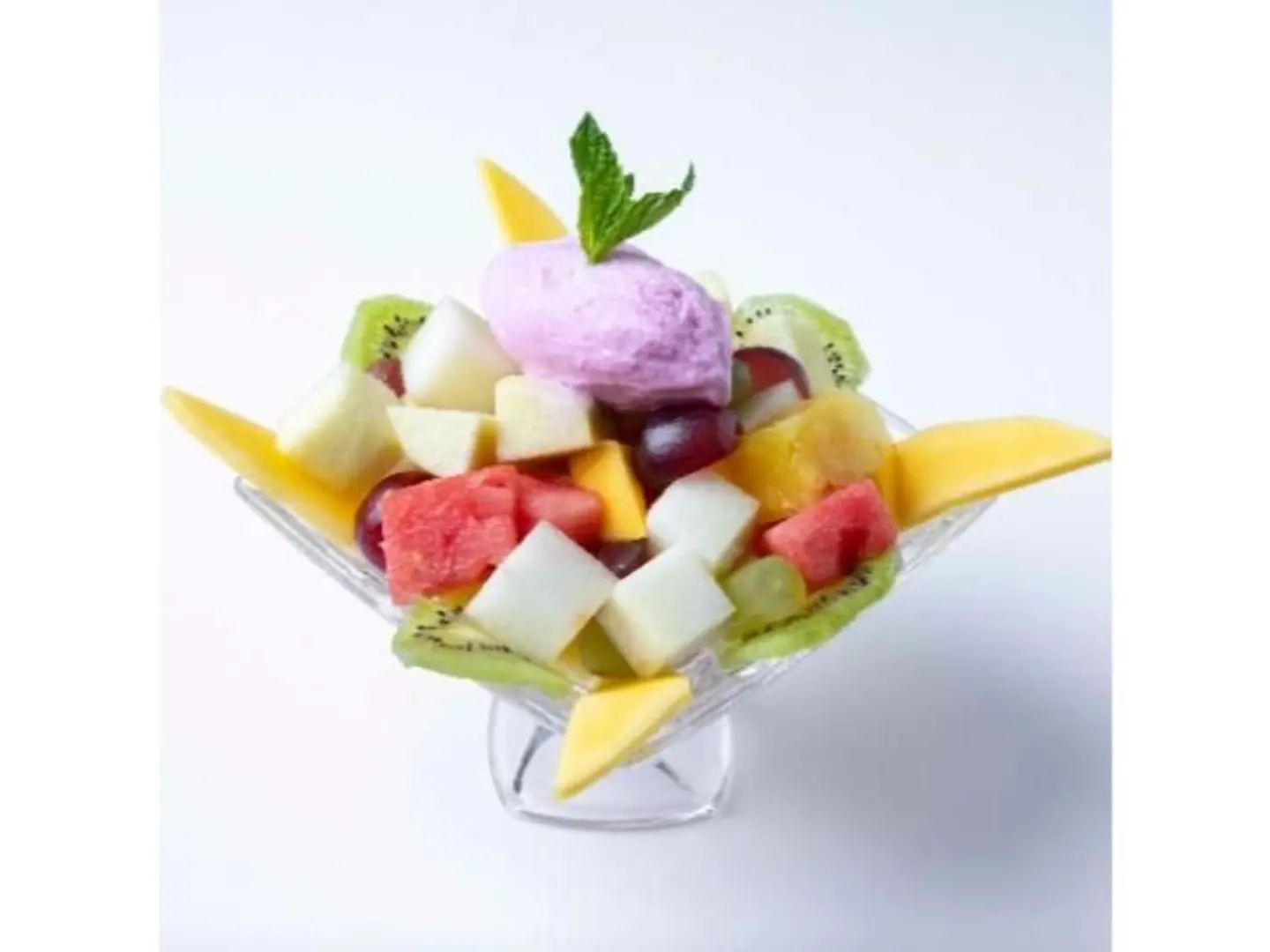 Fruit Salad With Ice Cream - Medium