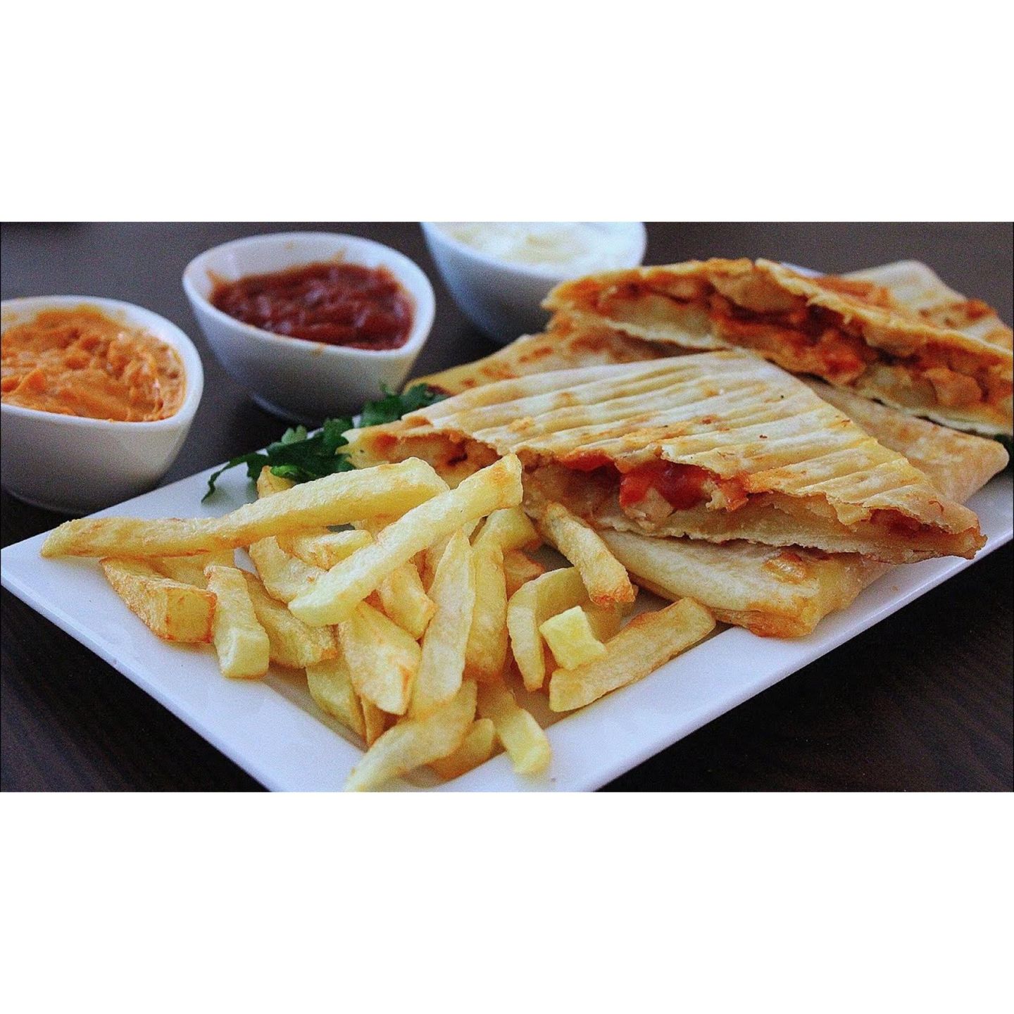 طاكوس دجاج - ساندوتش