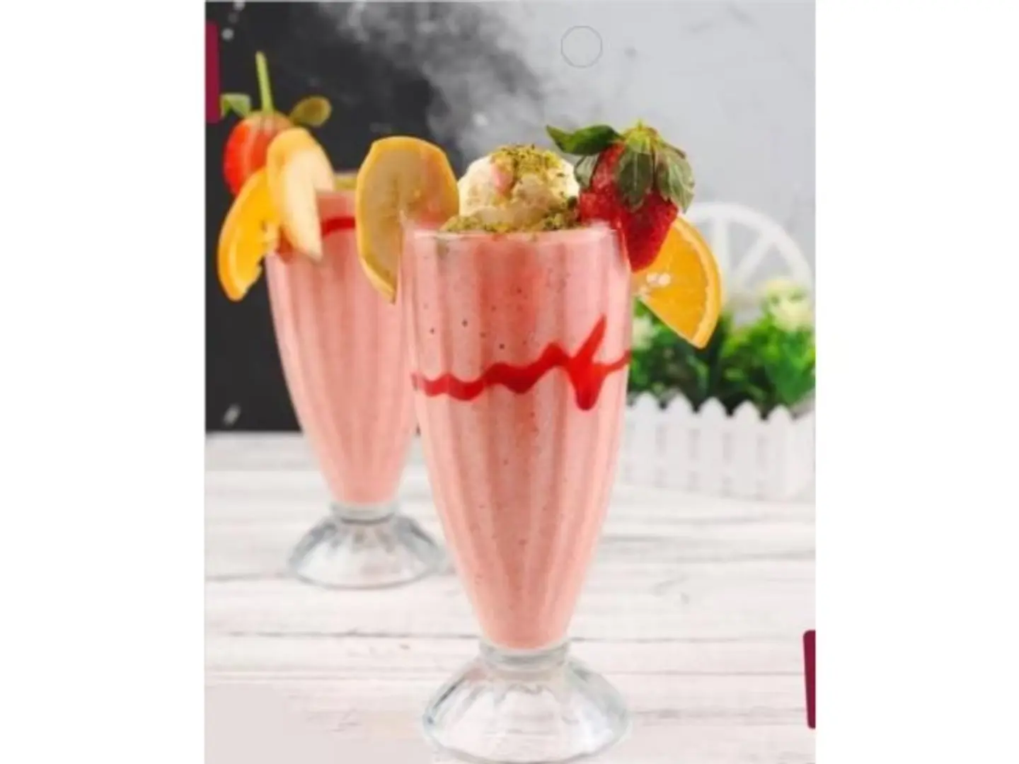 ملك صمدو - وسط