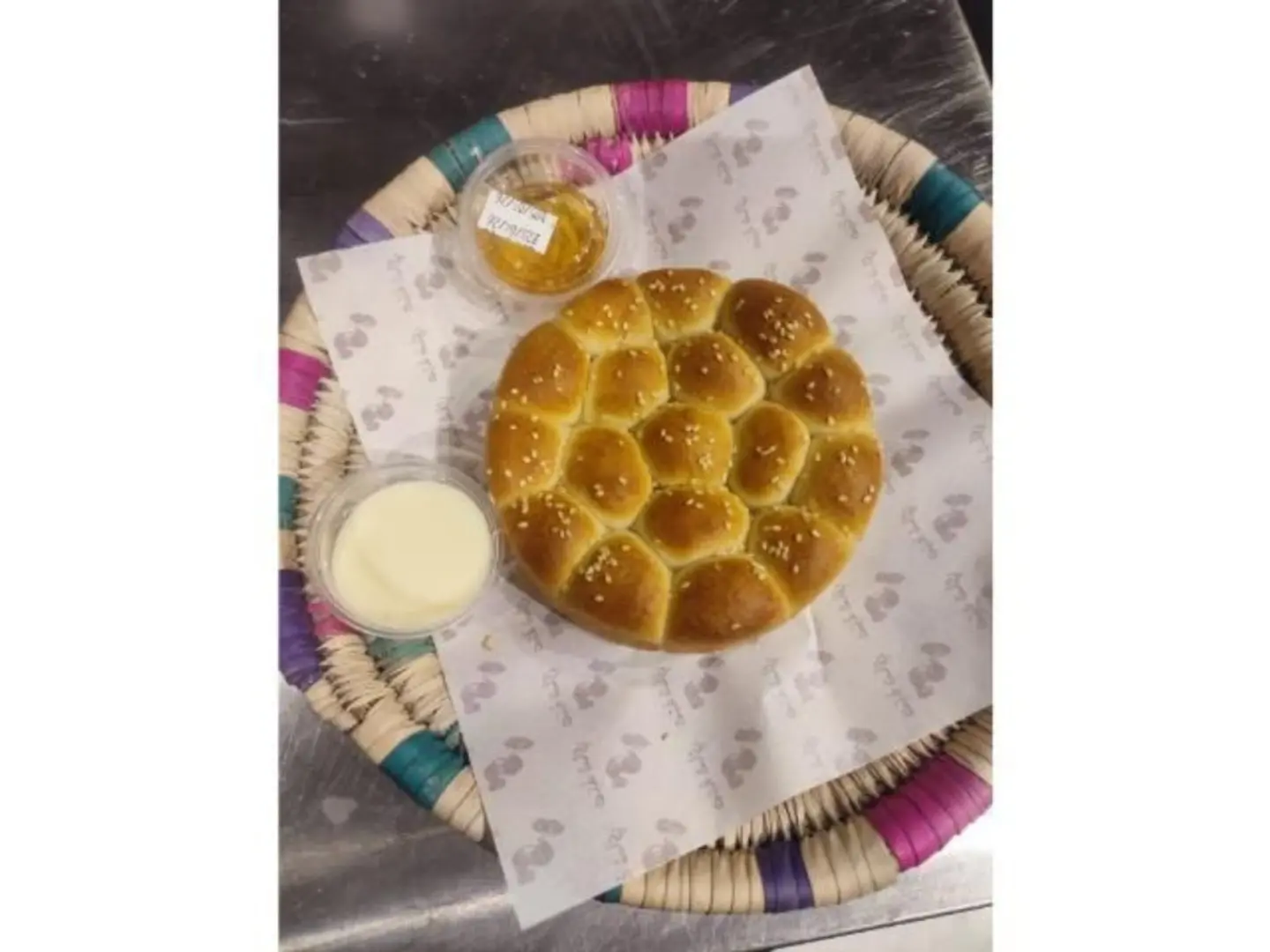 خلية نحل بالجبن - صغير