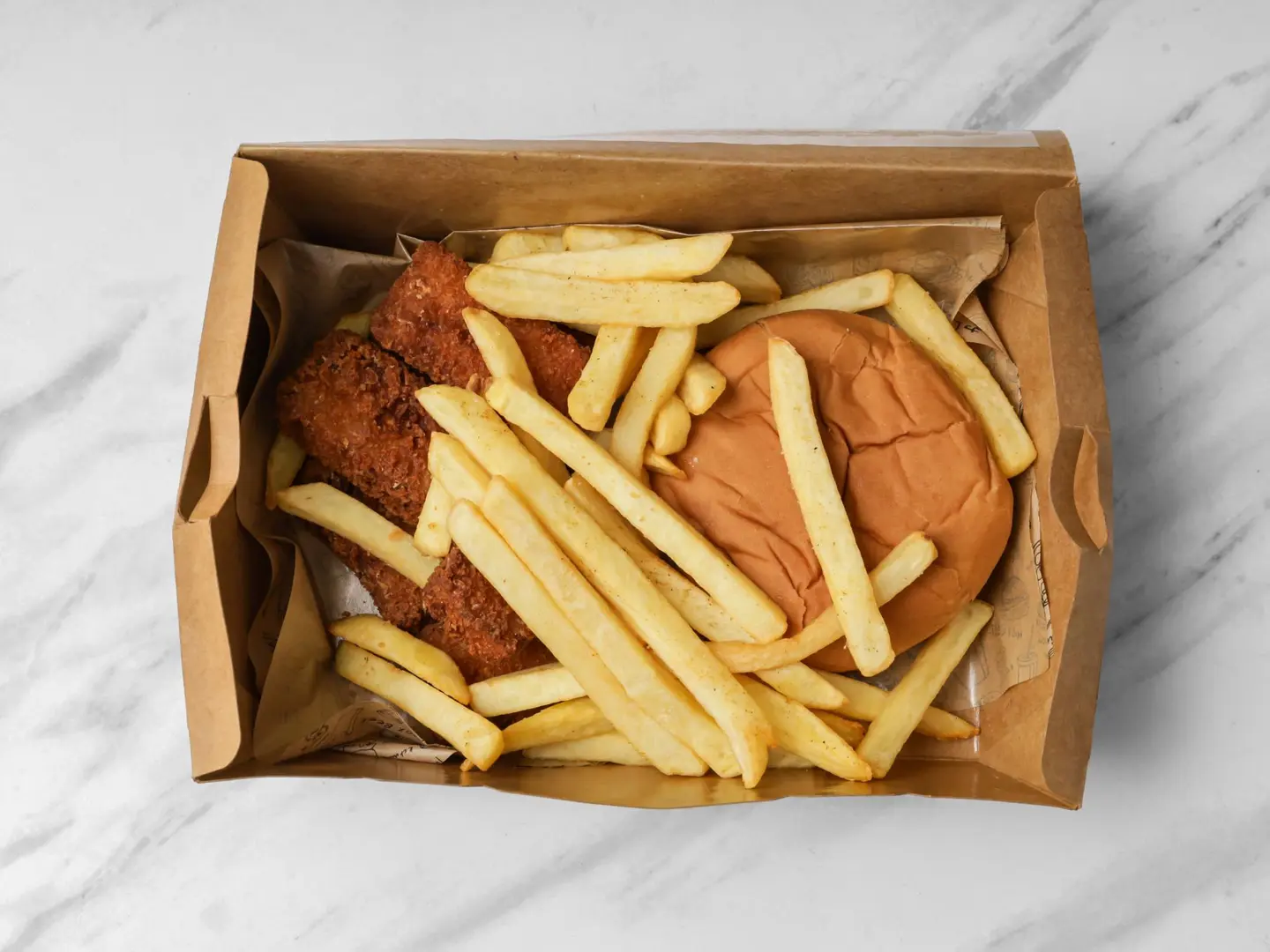 6 Pieces Of Boneless Chicken - Plate