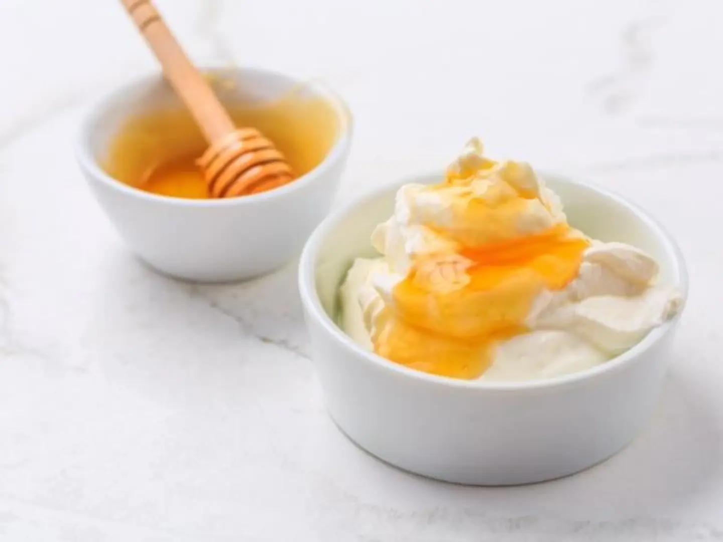 عسل بالقشطة