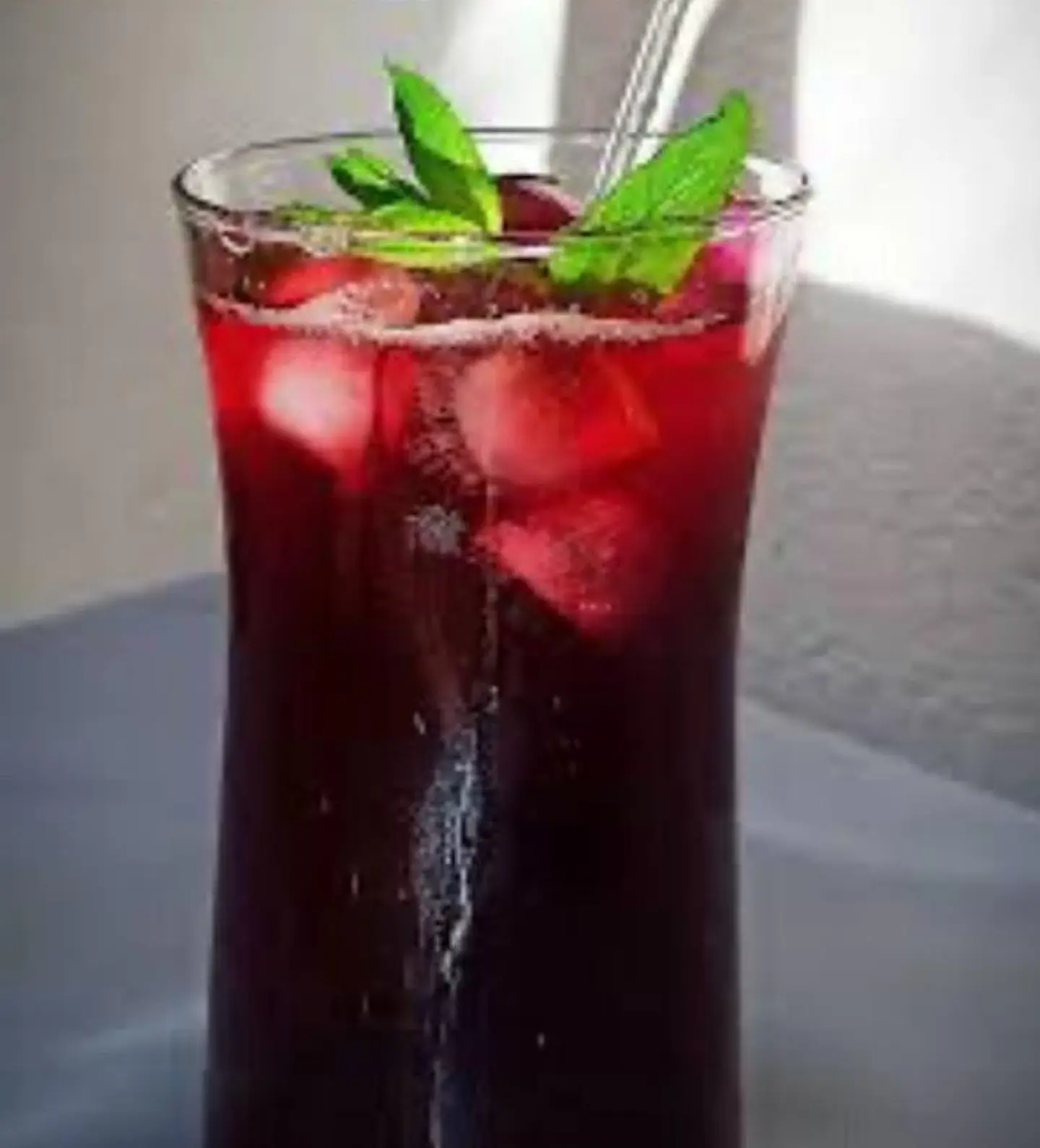 كركدية - وسط