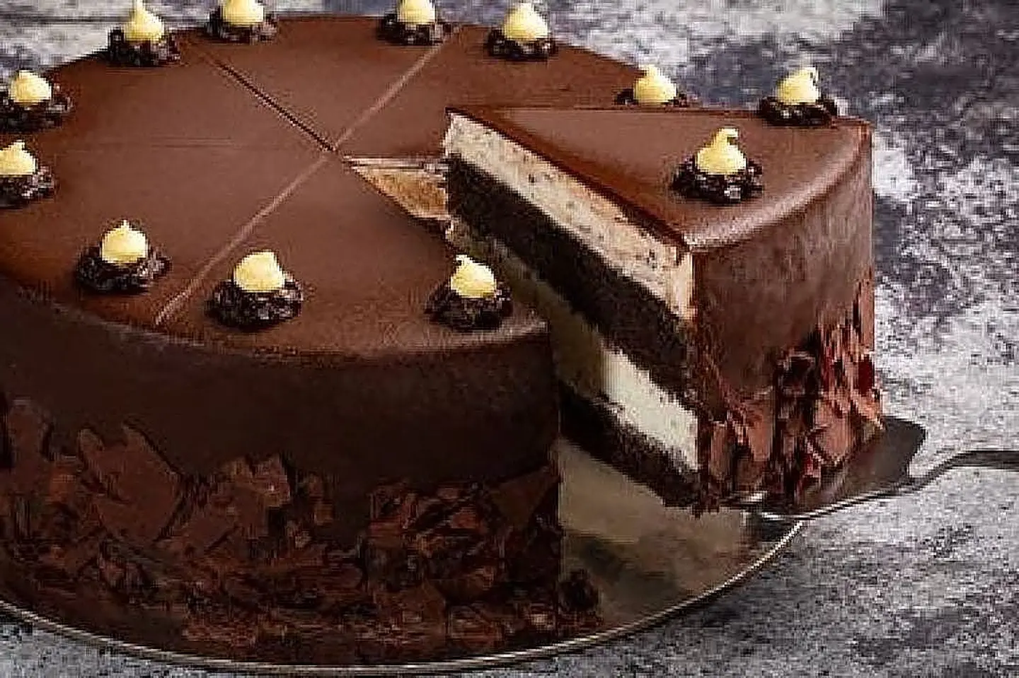 Chocolate Chipper - Large Round 2 Kilo
