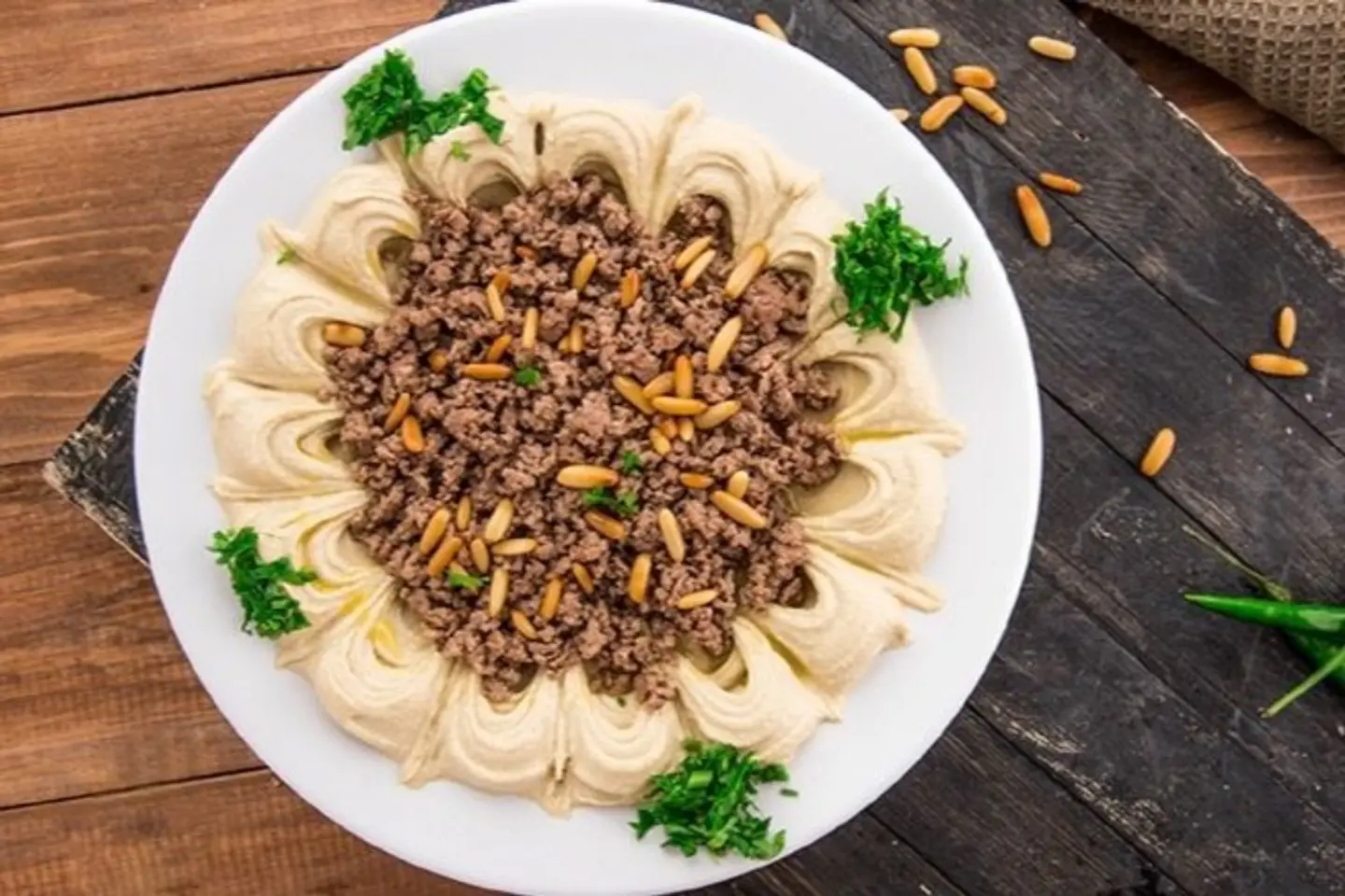 Hummus With Meat And Almonds - Medium