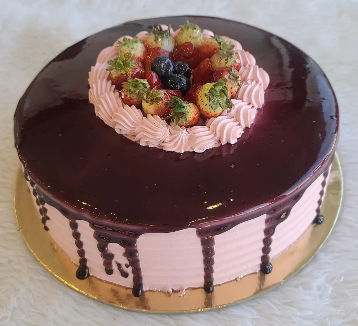 Vimto Cake - Medium
