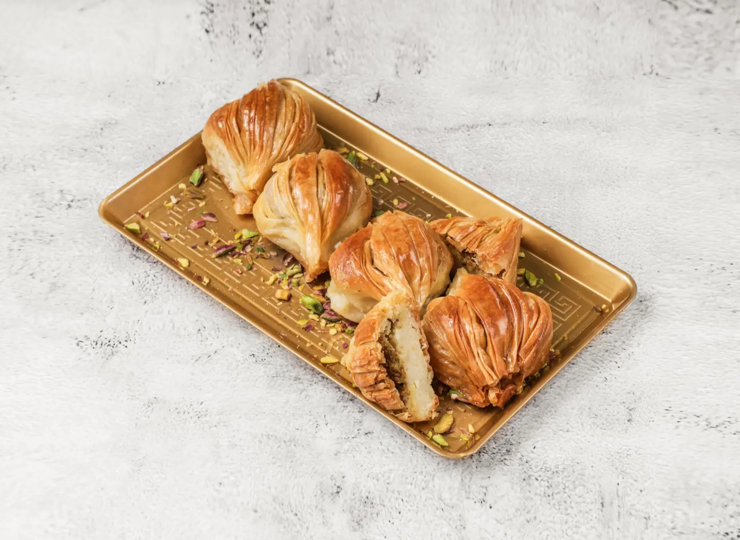 Turkish Baklawa With Cream And Pistachios - 250 Grams