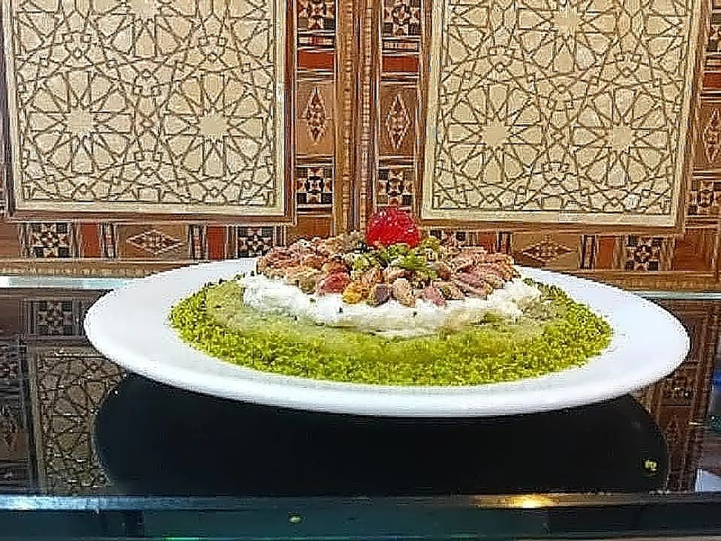Madloua Shamieh Bel Eshta - Nos Kilo