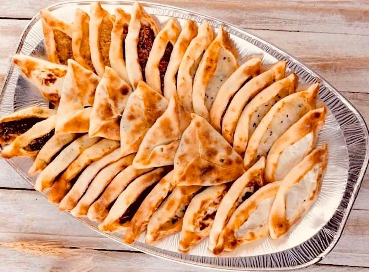 Mixed Pastry Plate - 20 Pieces