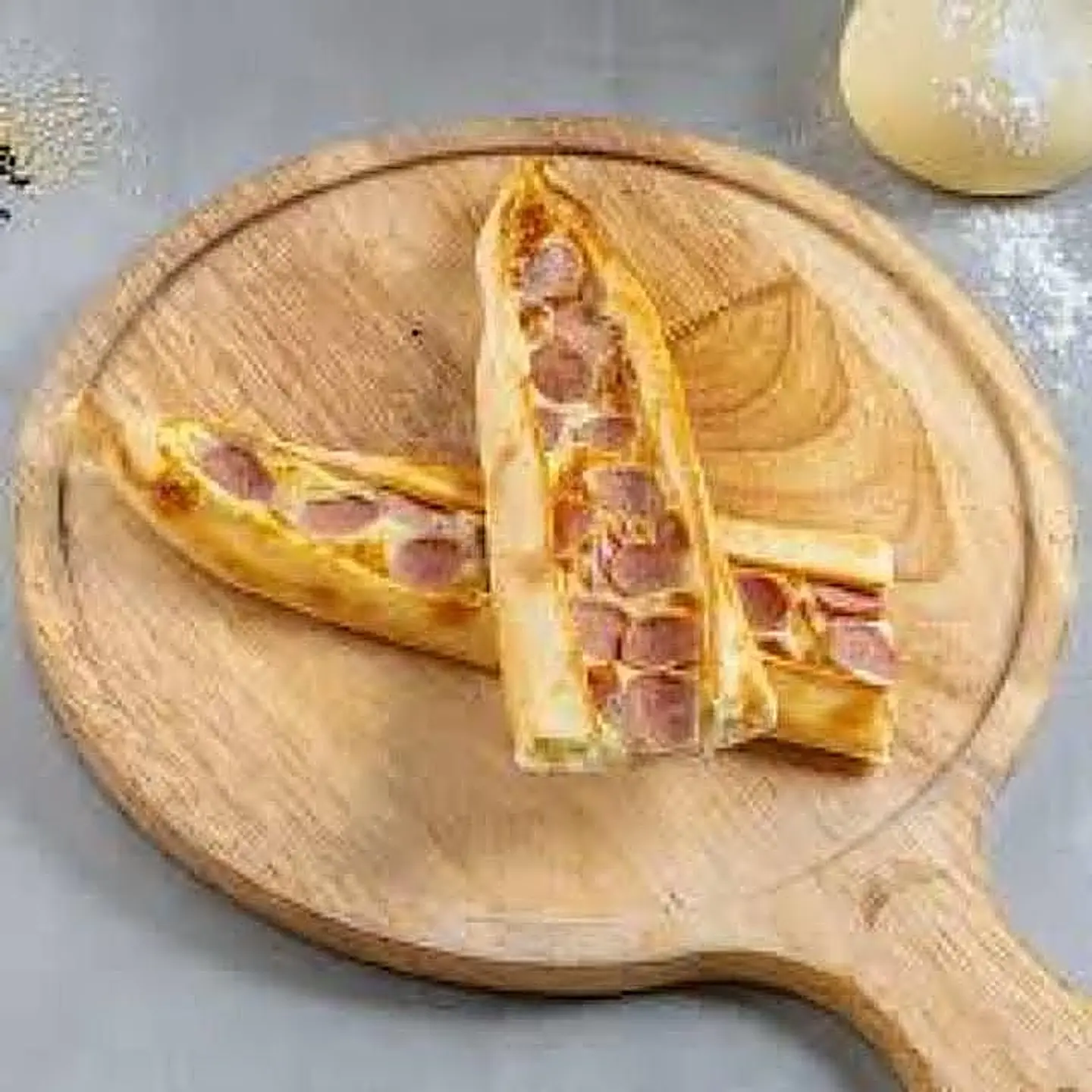 Sausage With Cheese - Medium