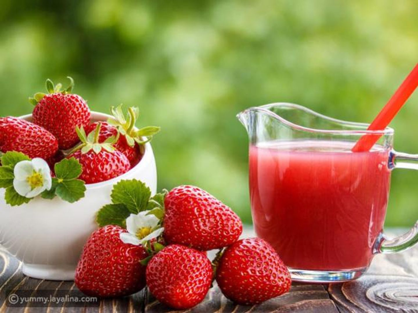 Strawberries With Pomegranate - Medium