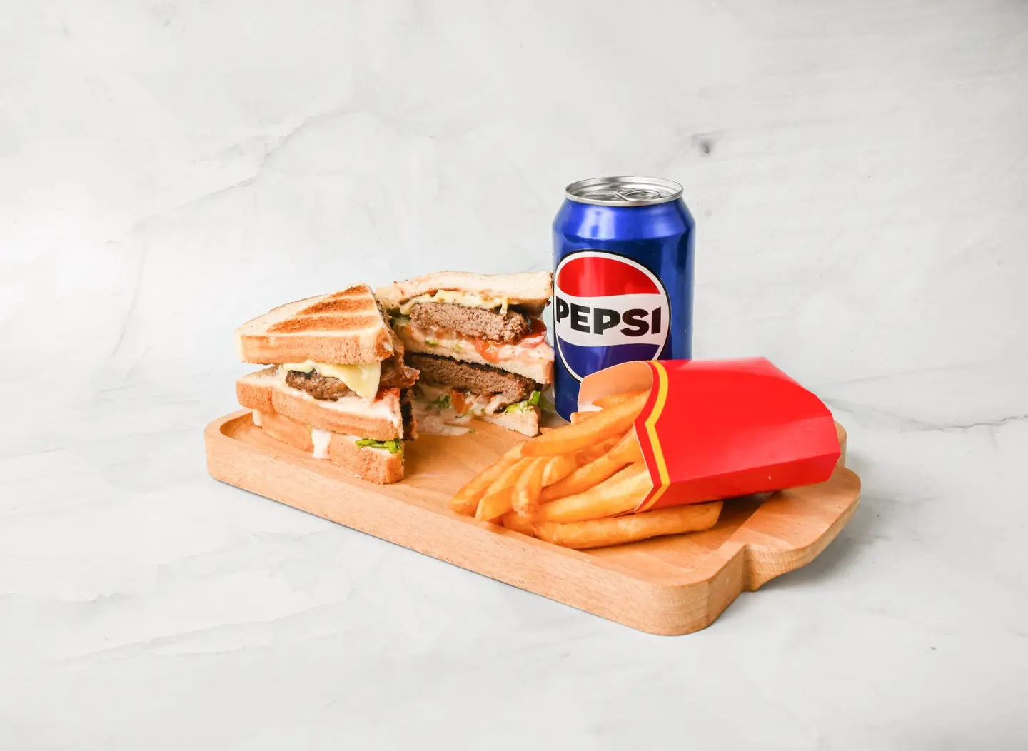 Grilled Beef Sandwich With Cheese - Sandwich