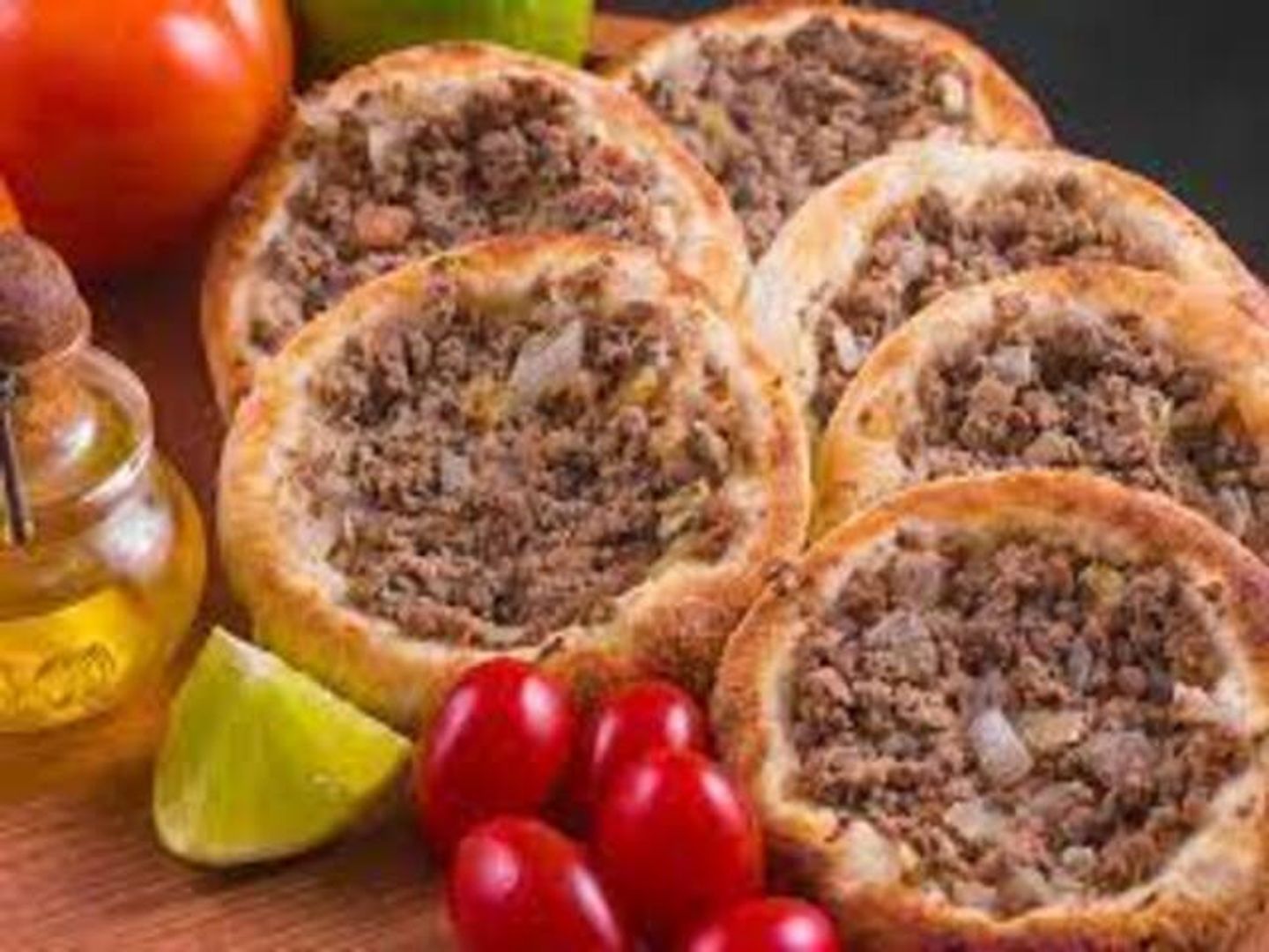 صفيحة لحم بالخضار - 9 حبات