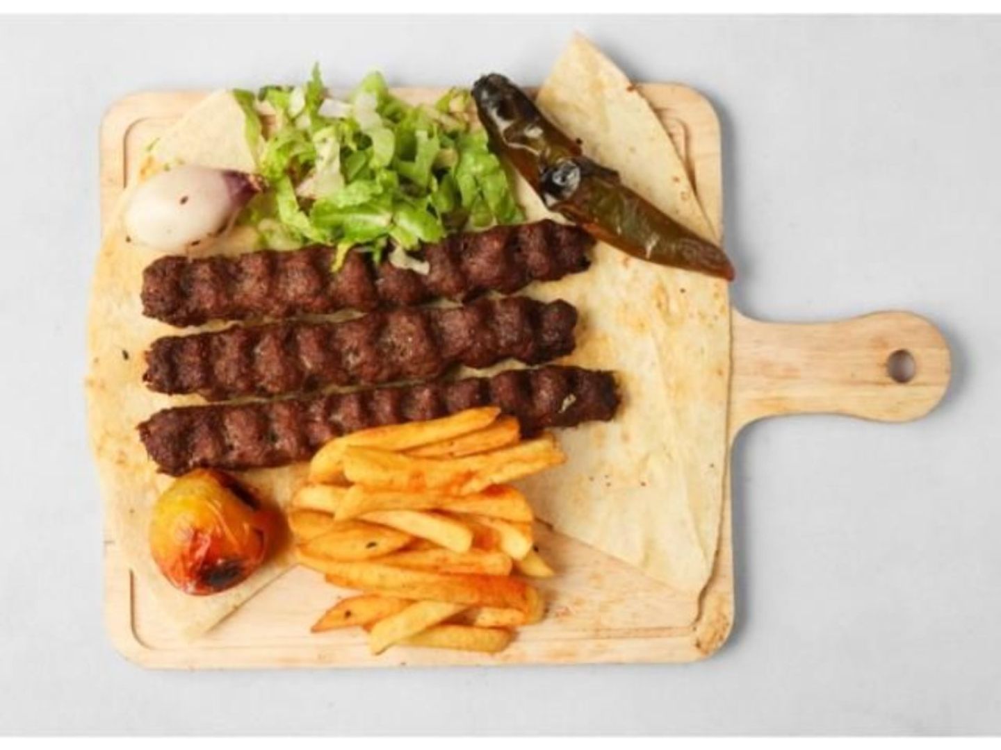Arabic Meat Kebab Plate - 8 Pieces