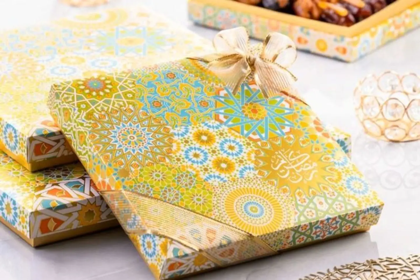 Chroma Ramadan With Filled Dates Gift Set - Medium