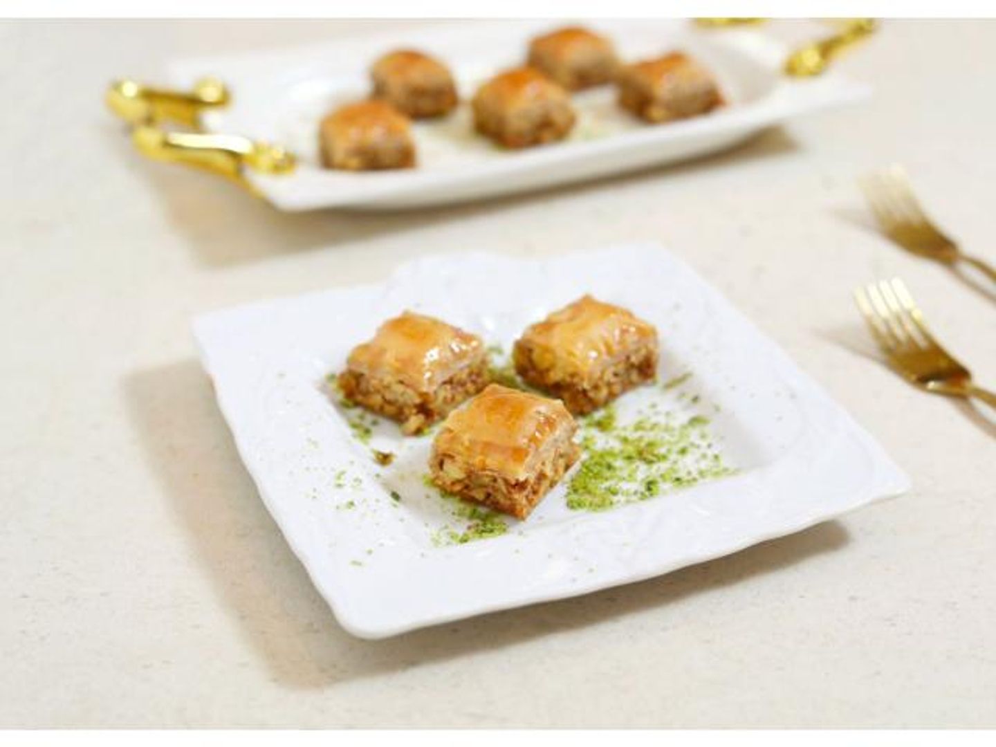 Turkish Baklawa With Walnut Squares - 250 Grams