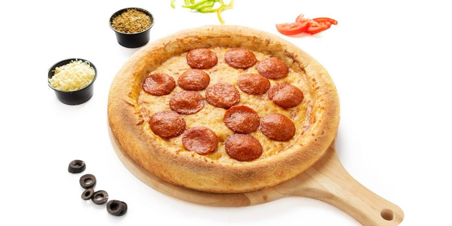 بيتزا بيبروني - وسط