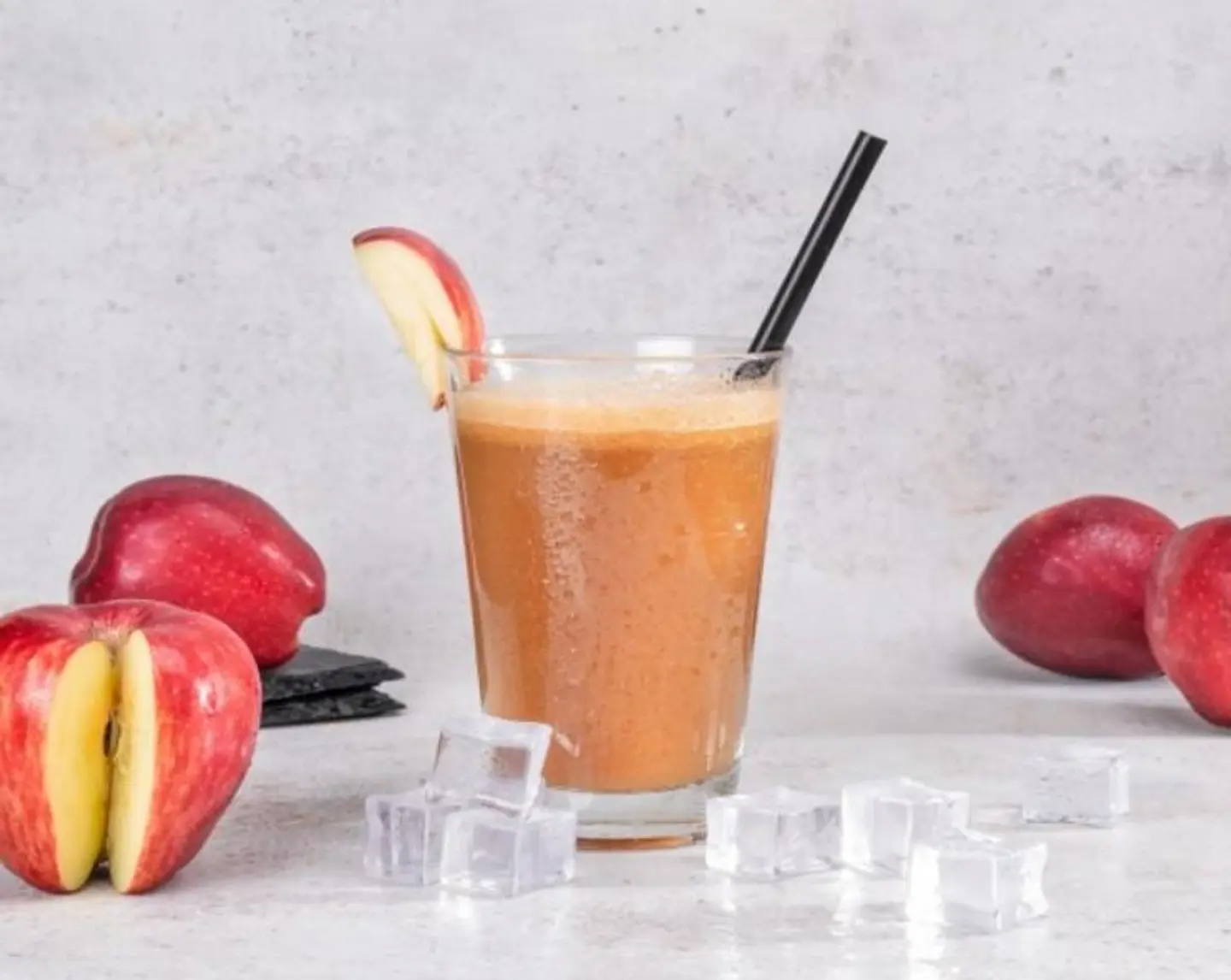 عصير تفاح أحمر - وسط