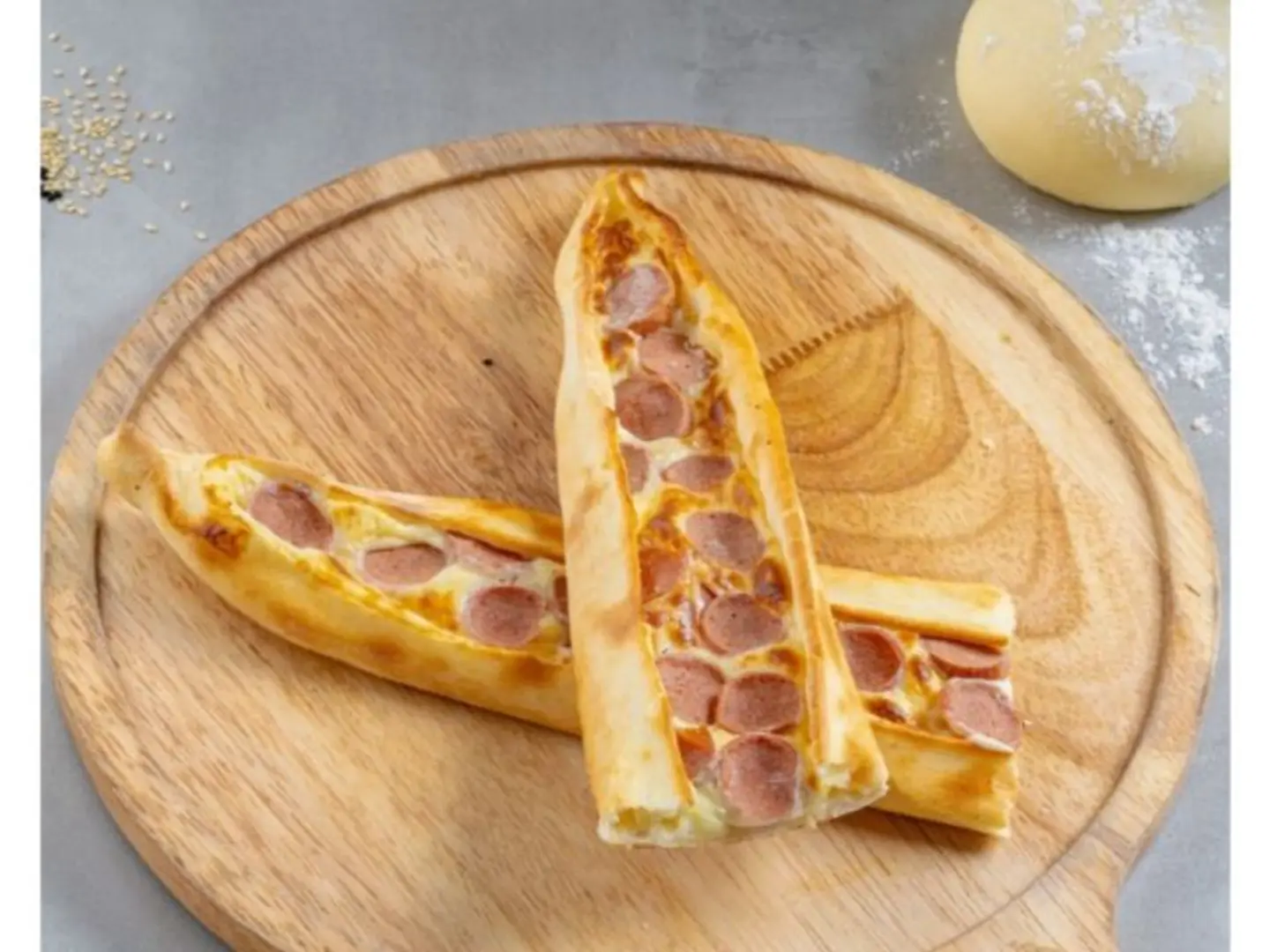 Sausage Pie With Cheese - Medium