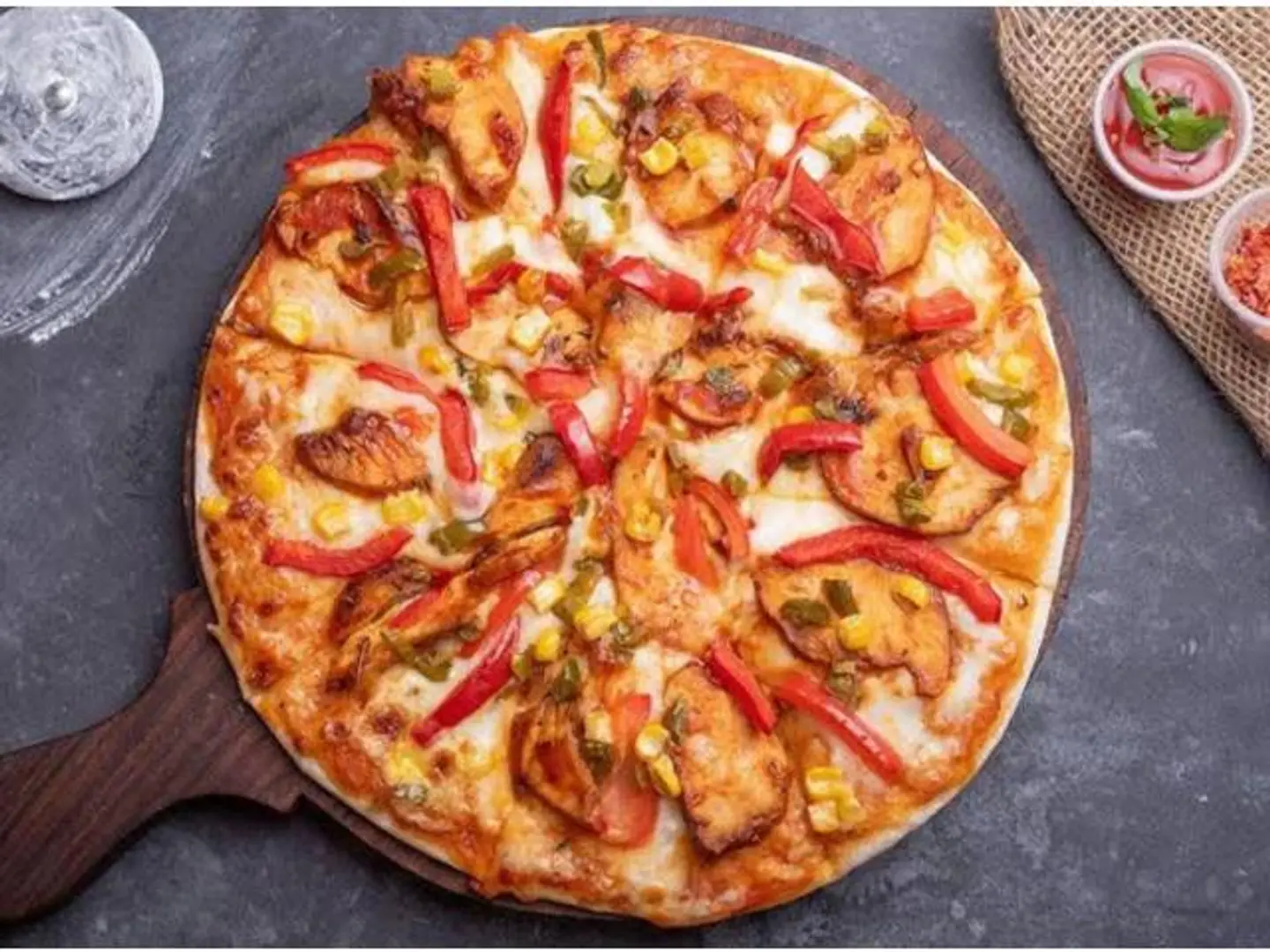 بيتزا عالطاير - وسط