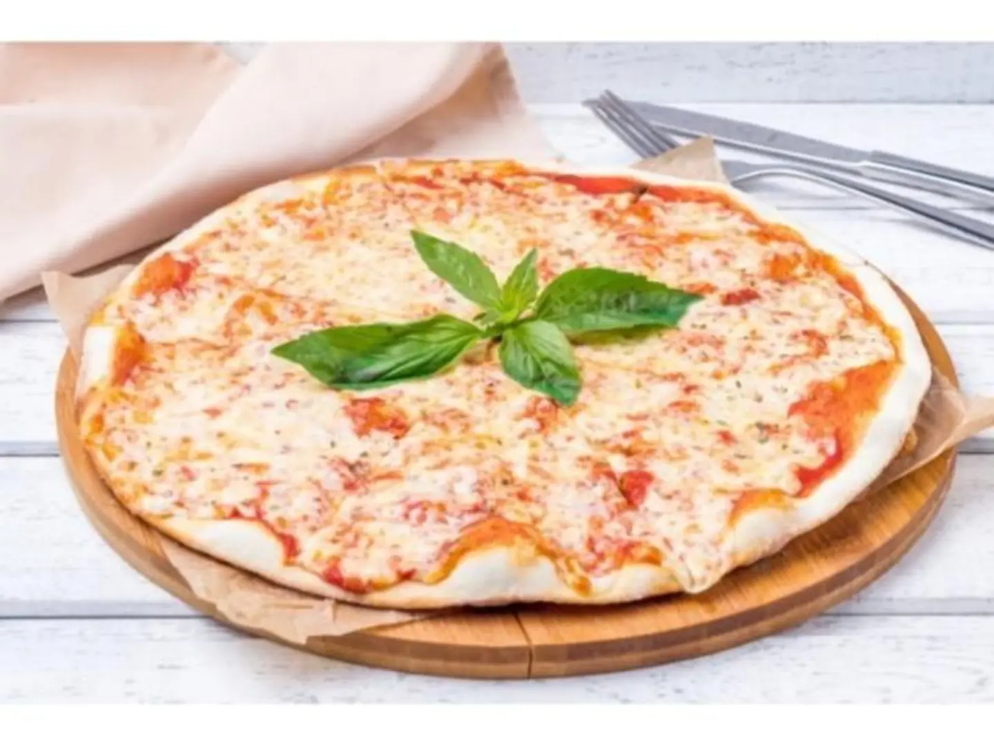 Margherita Pizza - Medium