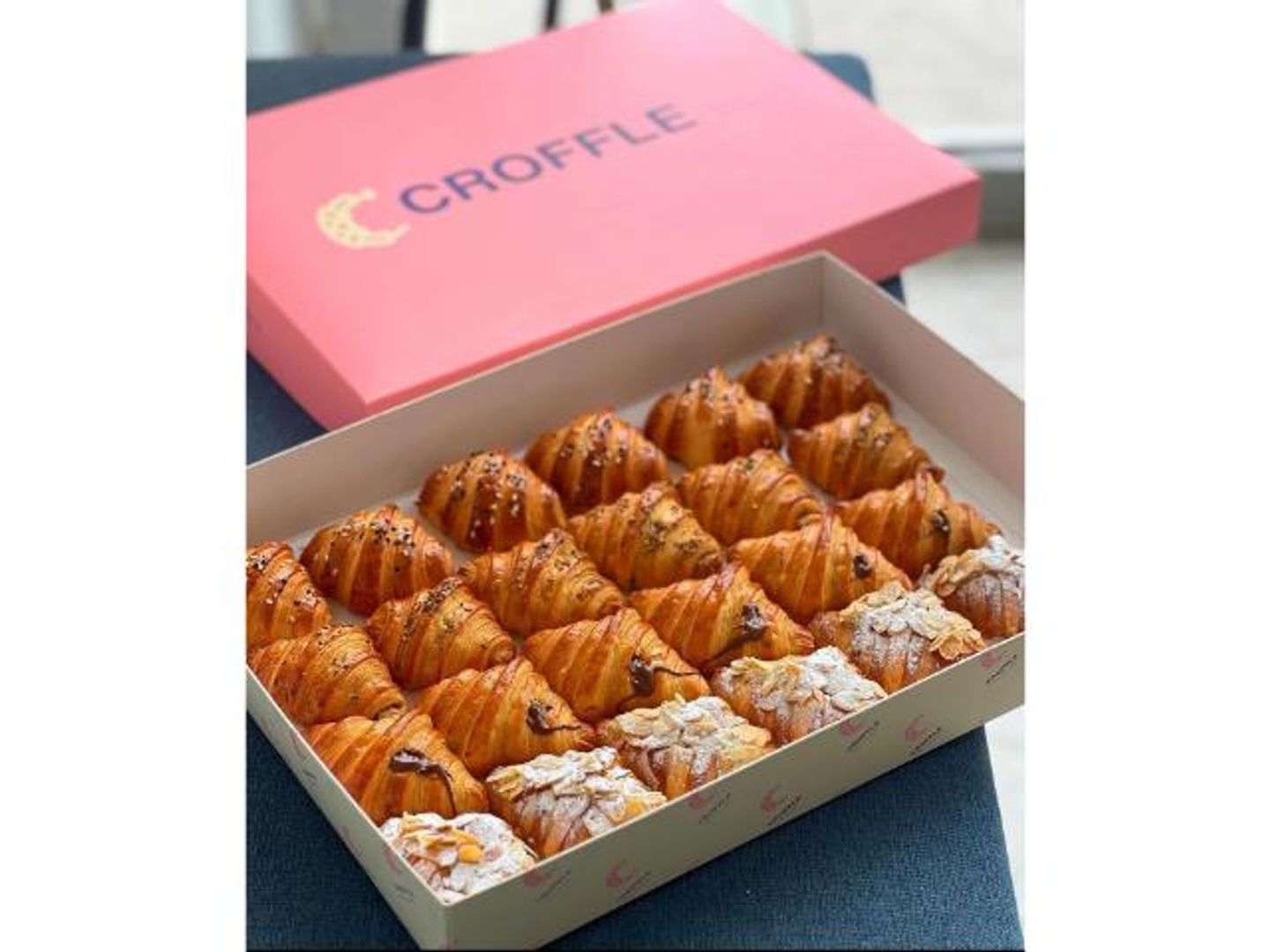 Mini Croissant Box - Small